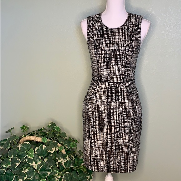 H&M Dresses & Skirts - EUC PRICE DROP SUPER SEXY H&M CUT OUT BACK DRESS